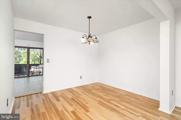 East Windsor, NJ 08520,614 GREENWICH CT