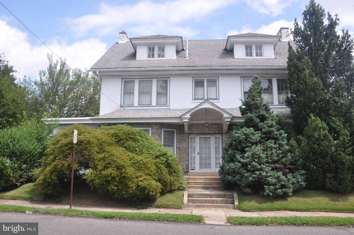 Upper Darby, PA 19082,7001 SELLERS AVE