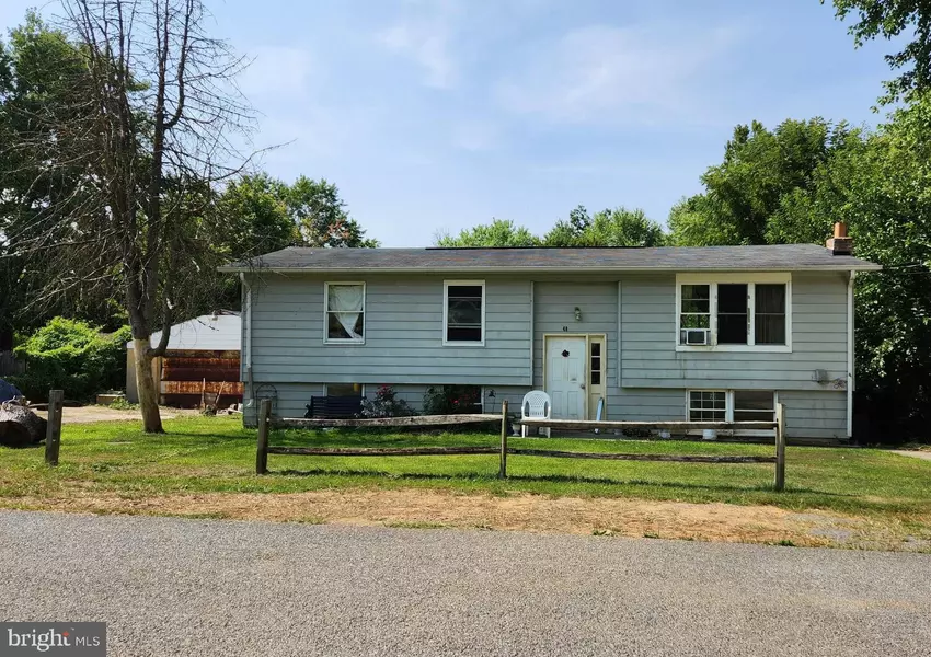 48 ANVIL RD, Kearneysville, WV 25430