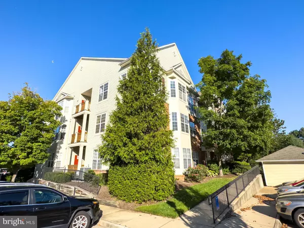 Alexandria, VA 22312,6500 TAYACK PL #201