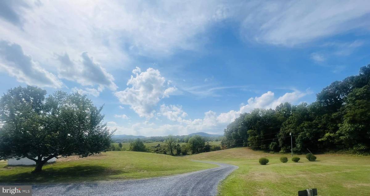 Delaplane, VA 20144,2807 DELAPLANE GRADE RD