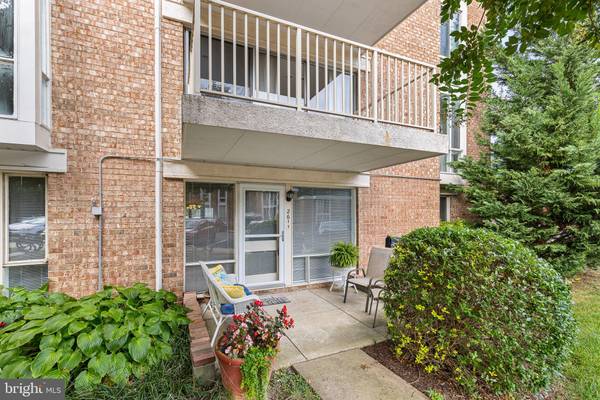 2611 FORT FARNSWORTH RD #302, Alexandria, VA 22303