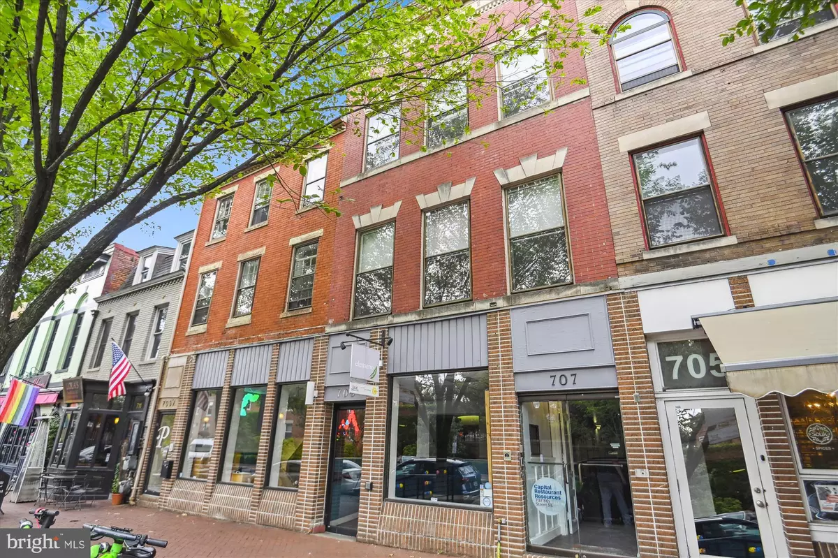 Washington, DC 20003,707-709 8TH ST SE