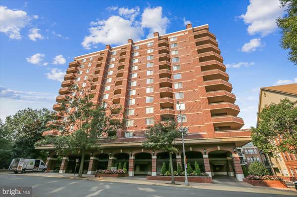 1276 N WAYNE ST #200, Arlington, VA 22201