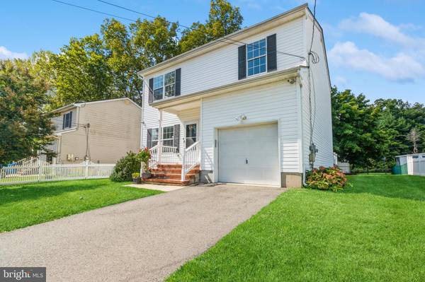 1445 DEUTZ AVE, Hamilton, NJ 08611