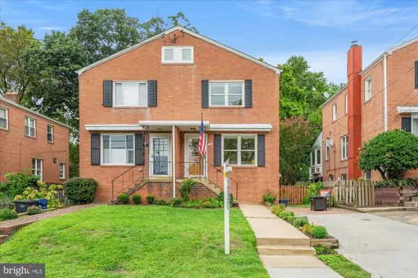 8 E SPRING ST, Alexandria, VA 22301