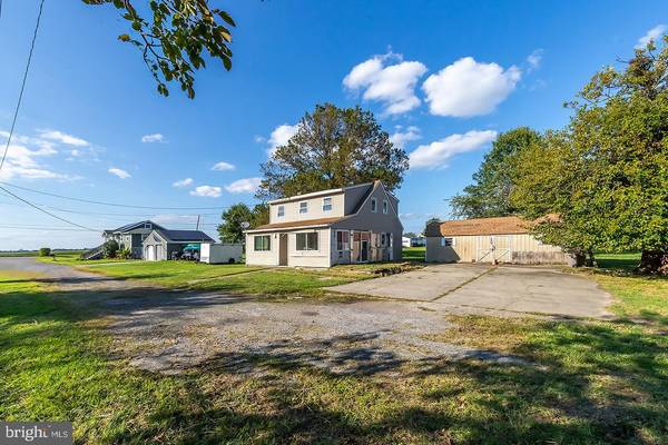 Pennsville, NJ 08070,2 RIVER PL