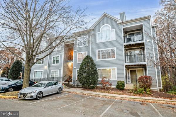 20412 SHORE HARBOUR DR #7-B, Germantown, MD 20874