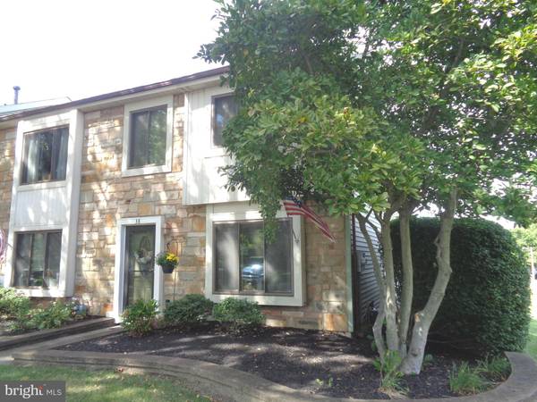 38 TOPAZ LN, Hamilton, NJ 08690