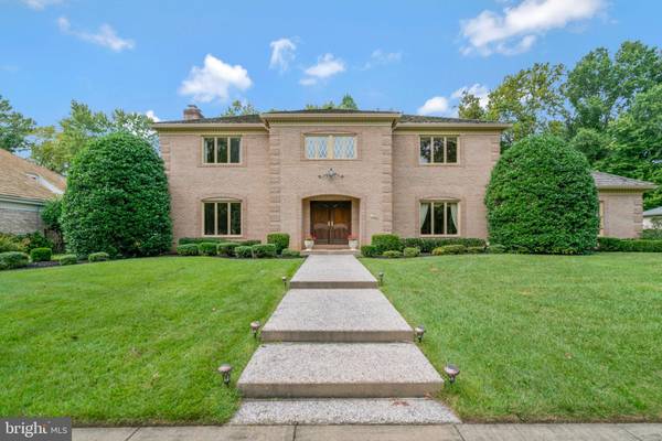 1104 DUNAWAY DR, Mclean, VA 22101