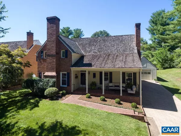 36 EDNAM VILLAGE ST, Charlottesville, VA 22903