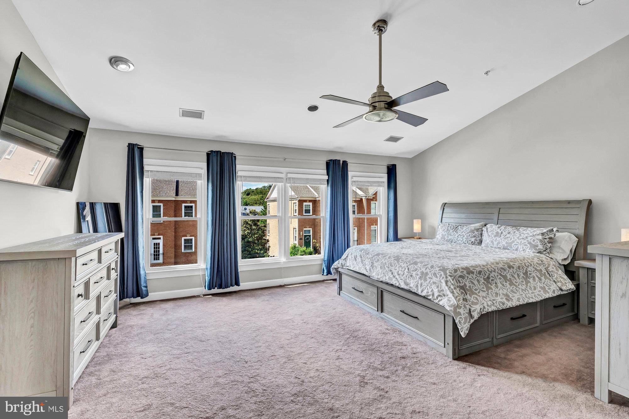 Vienna, VA 22182,1849 BRENTHILL WAY