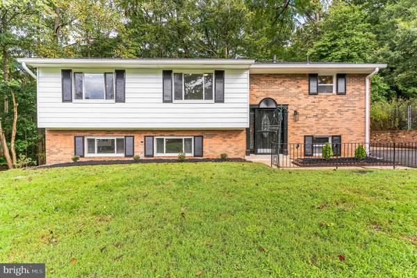 6102 BUCKLER RD, Clinton, MD 20735