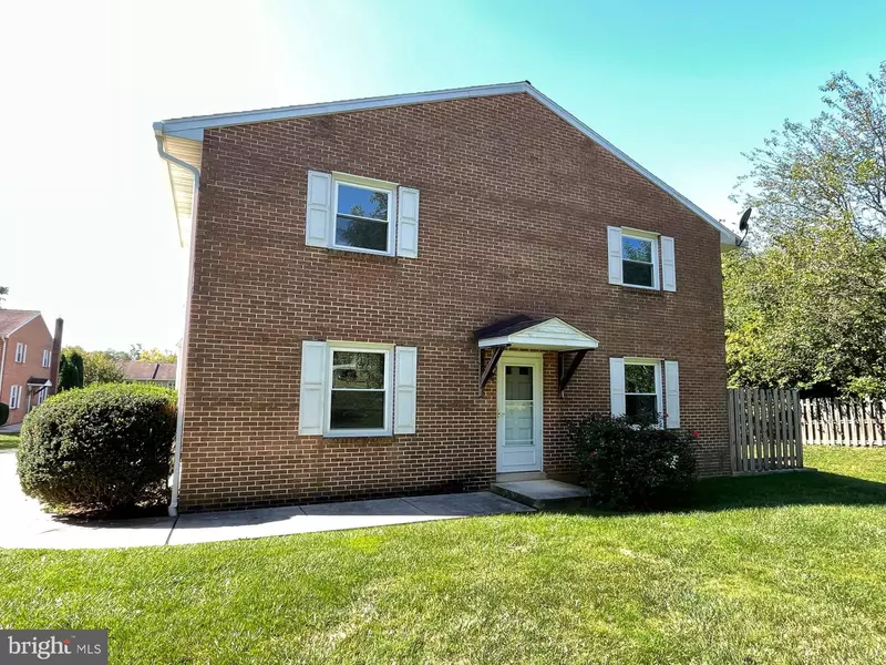 133 FOX RUN DR, York, PA 17403