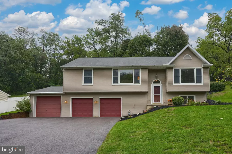 249 TRI HILL RD, York, PA 17403