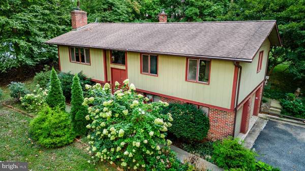 219 ELK CREEK RD, Oxford, PA 19363