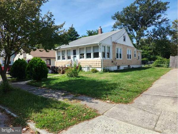 317 YALE AVE, Stratford, NJ 08084