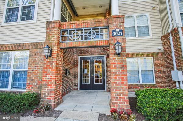 3021 NICOSH CIR #1309, Falls Church, VA 22042