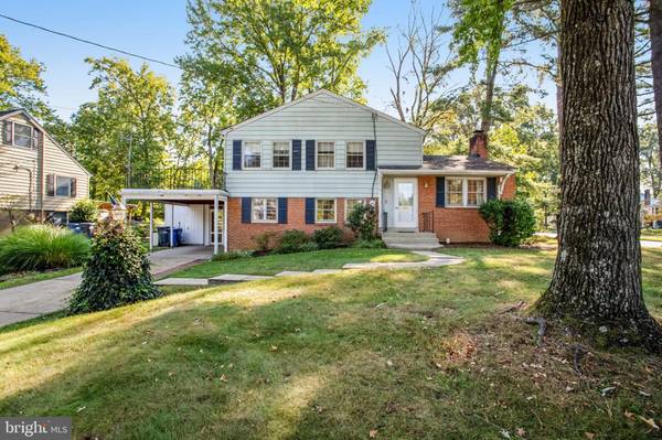 8619 CUSHMAN PL, Alexandria, VA 22308