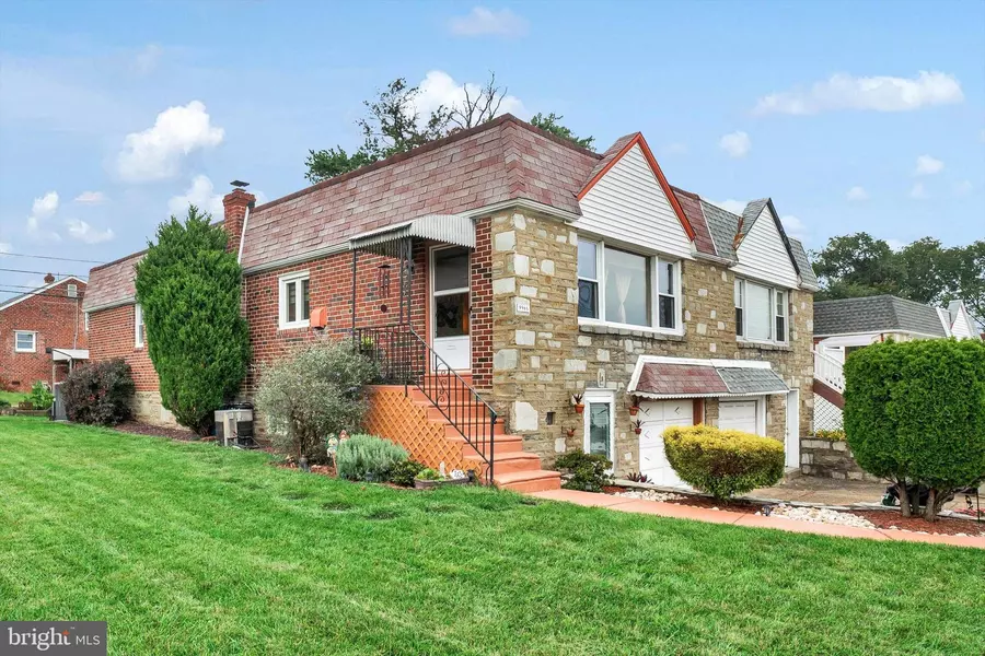 9966 WOODFERN RD, Philadelphia, PA 19115