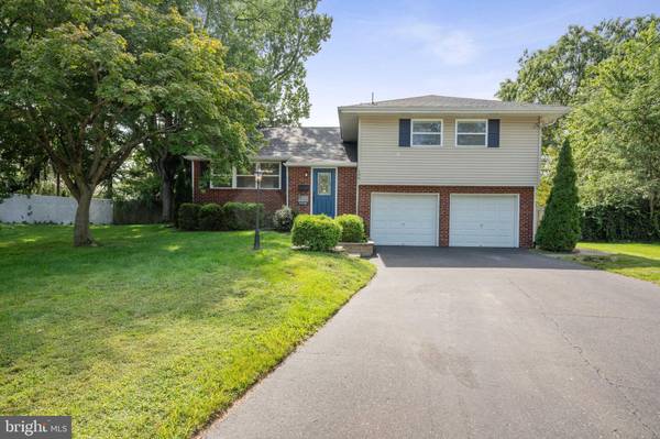 Cherry Hill, NJ 08002,109 SPRING HOUSE CT