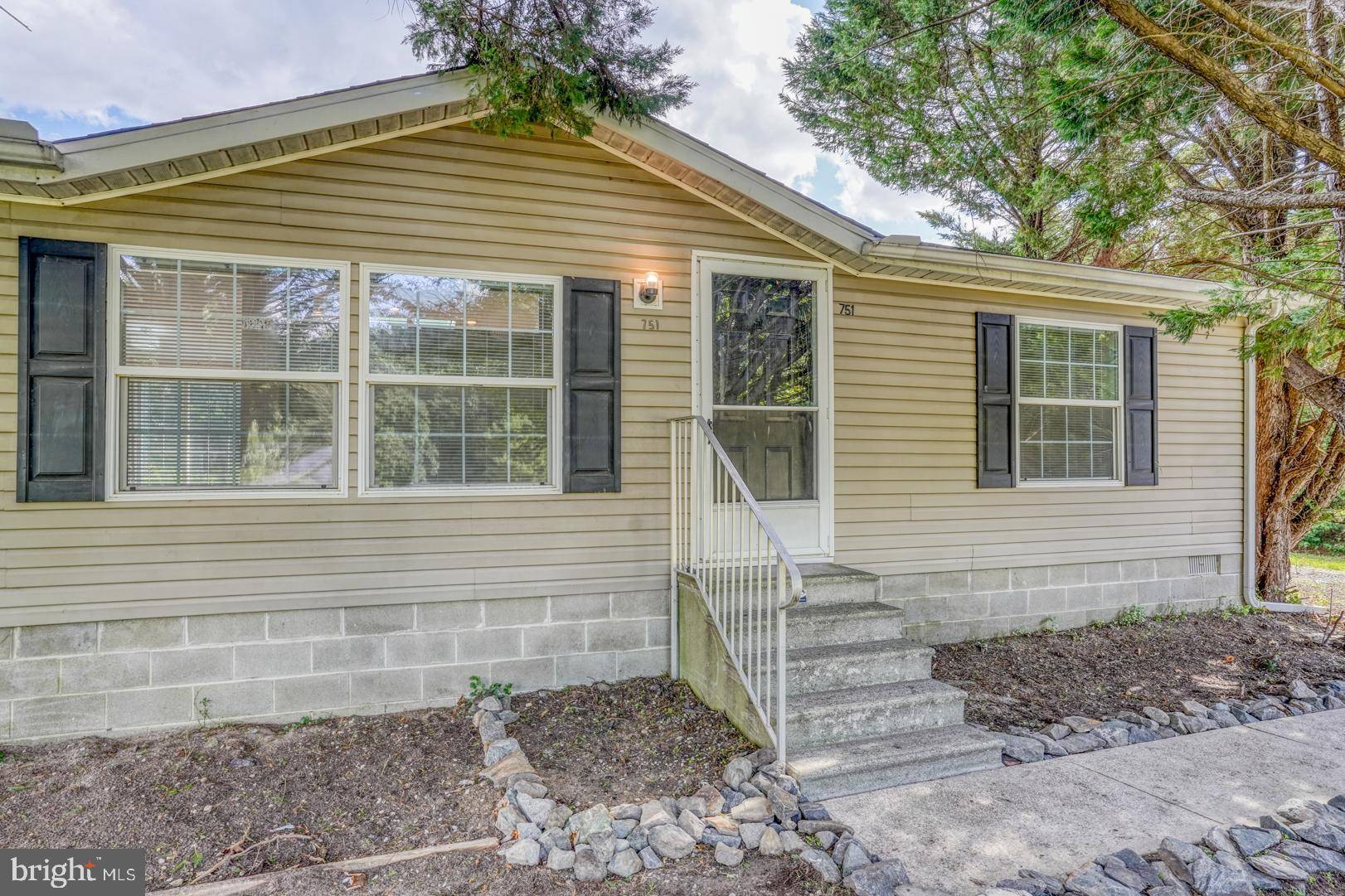 Harrington, DE 19952,751 FERNWOOD DR