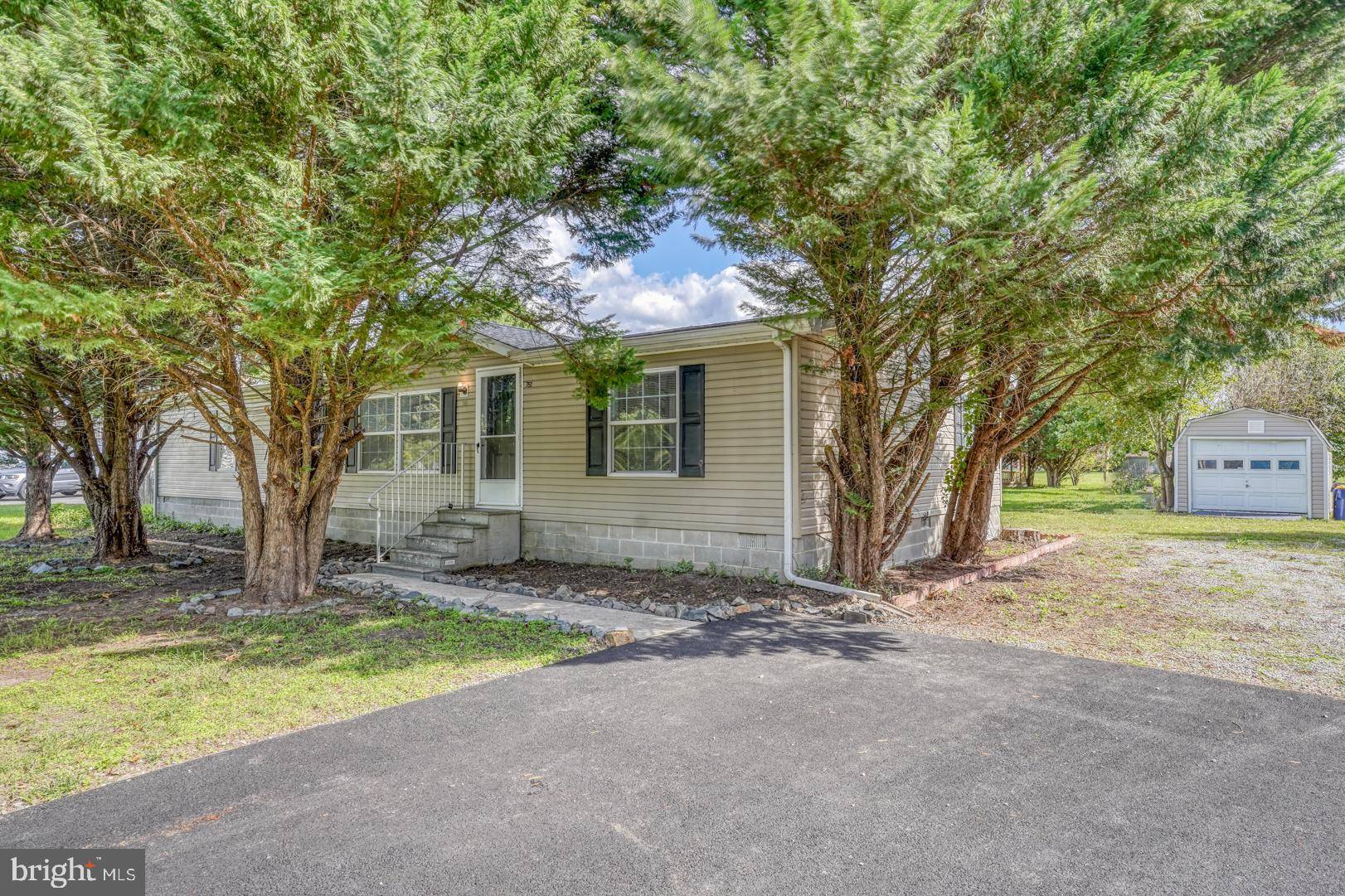 Harrington, DE 19952,751 FERNWOOD DR