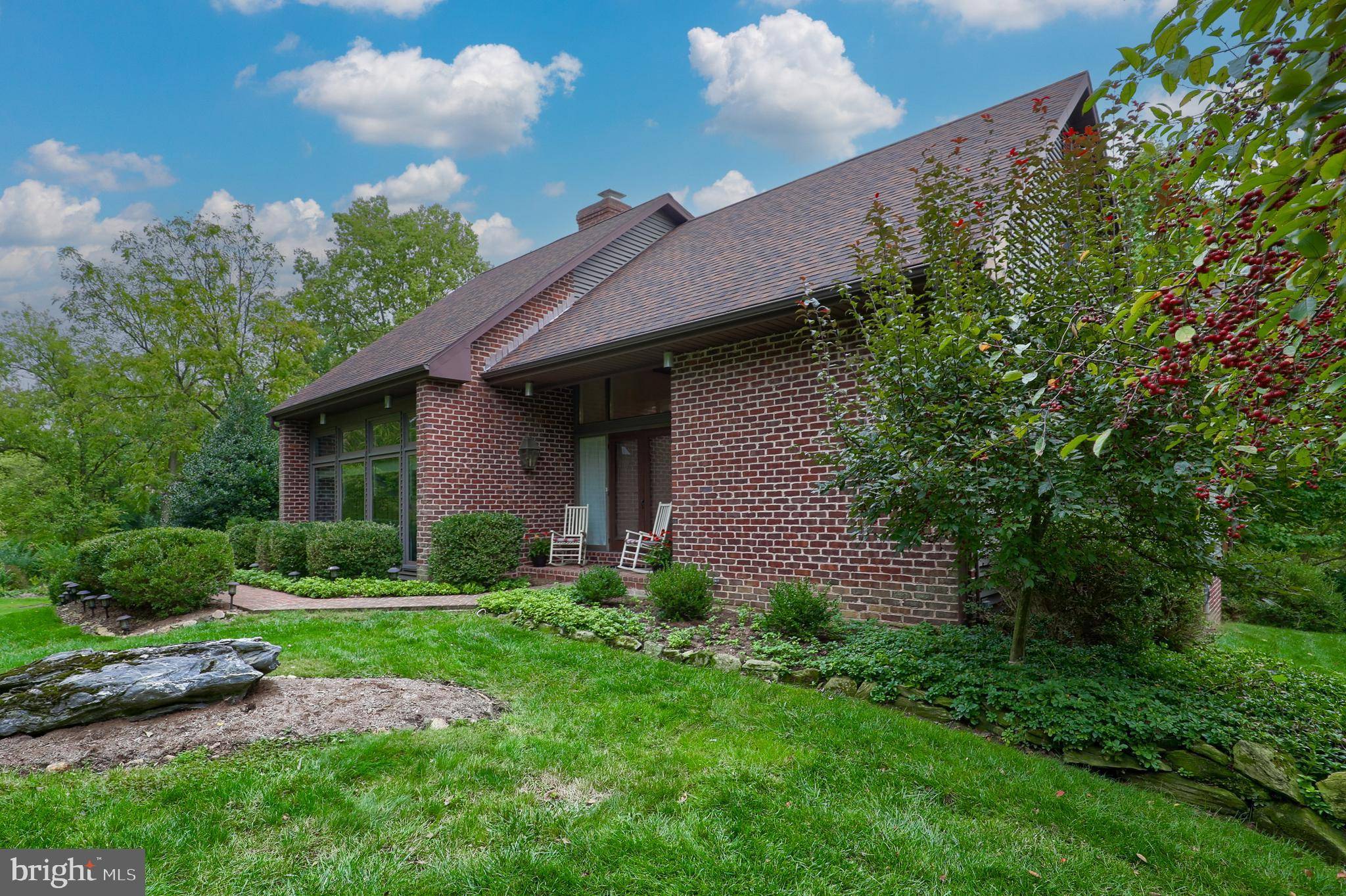 Lancaster, PA 17602,12 WATERFRONT ESTATES DR