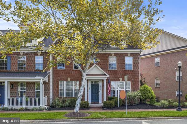 13869 PALISADES ST, Woodbridge, VA 22191