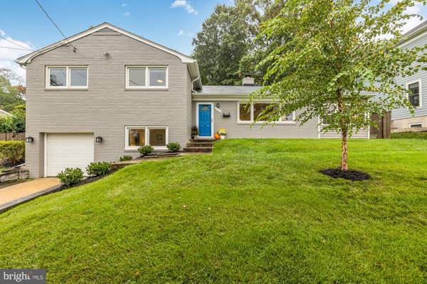 6500 BLUEBILL LN, Alexandria, VA 22307