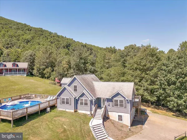 1104 MURRELLS GAP RD, Bedford, VA 24523