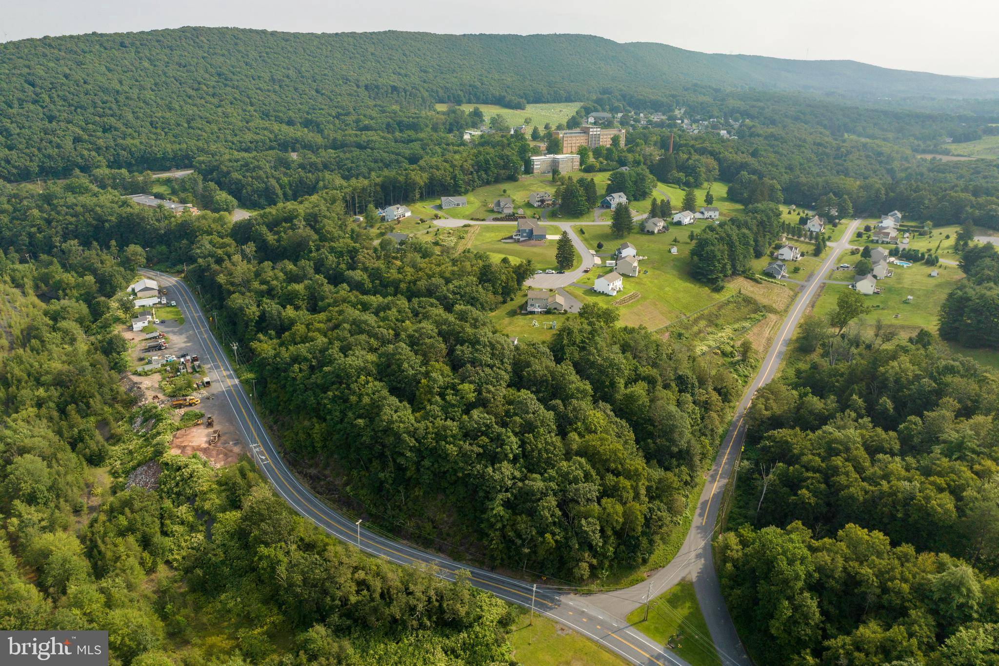 Ashland, PA 17921,COUNTRY CLUB RD