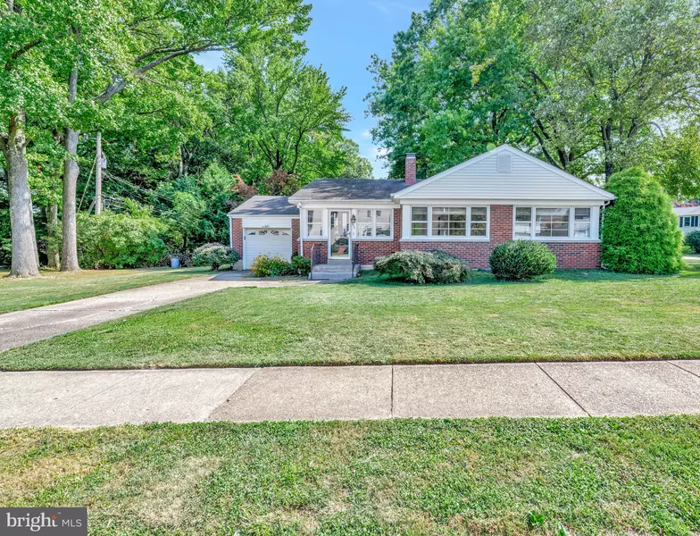 246 WAVERLY RD, Wilmington, DE 19803