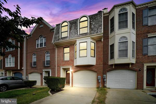 10 VICTORIA SQ, Frederick, MD 21702