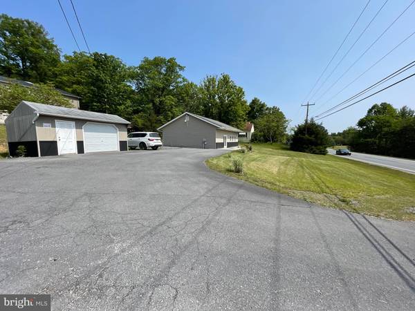 Berkeley Springs, WV 25411,4782 VALLEY RD #2