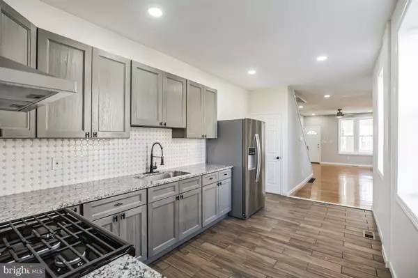 Camden, NJ 08102,525 BAILEY ST