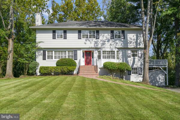 8422 PORTER LN, Alexandria, VA 22308