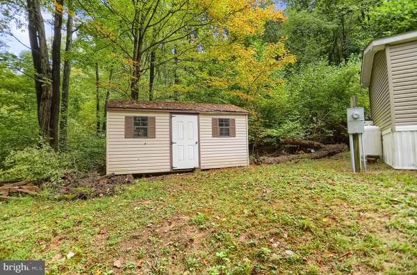 Honey Grove, PA 17035,285 CHESTNUT LN