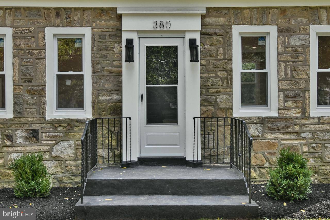 Glen Mills, PA 19342,380 IVY MILLS RD