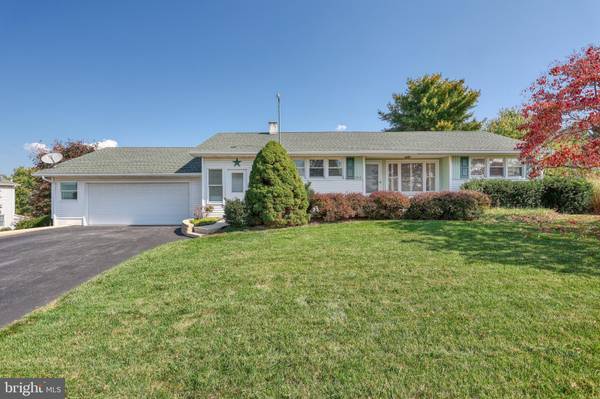 362 N LOCUST POINT RD, Mechanicsburg, PA 17050