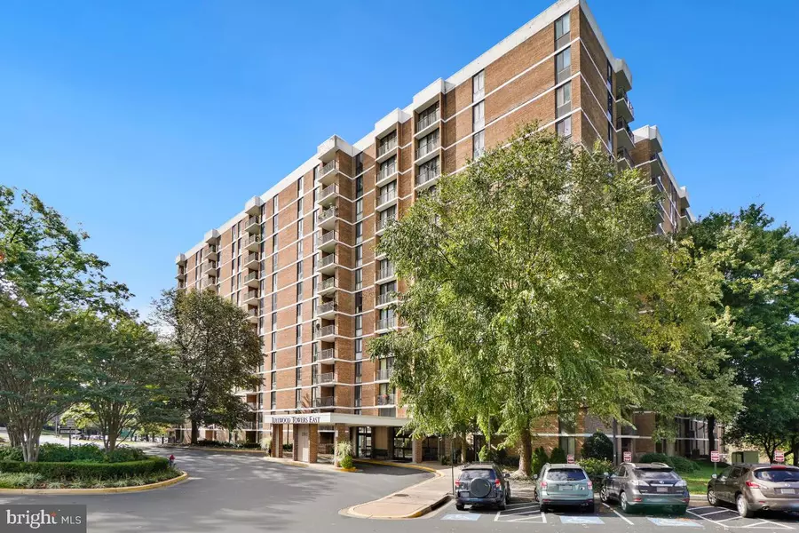 2311 PIMMIT DR #1014, Falls Church, VA 22043