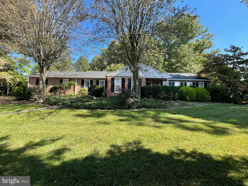 5 COVERED BRIDGE LN, Newark, DE 19711