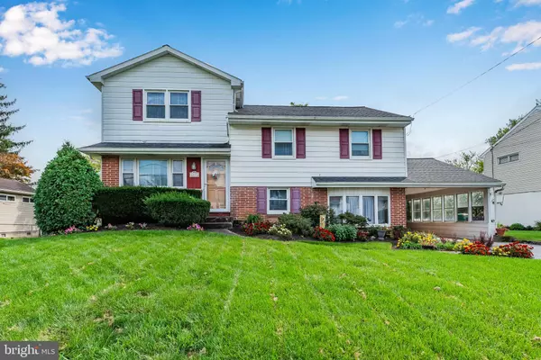 6223 JEROME BLVD, Harrisburg, PA 17112