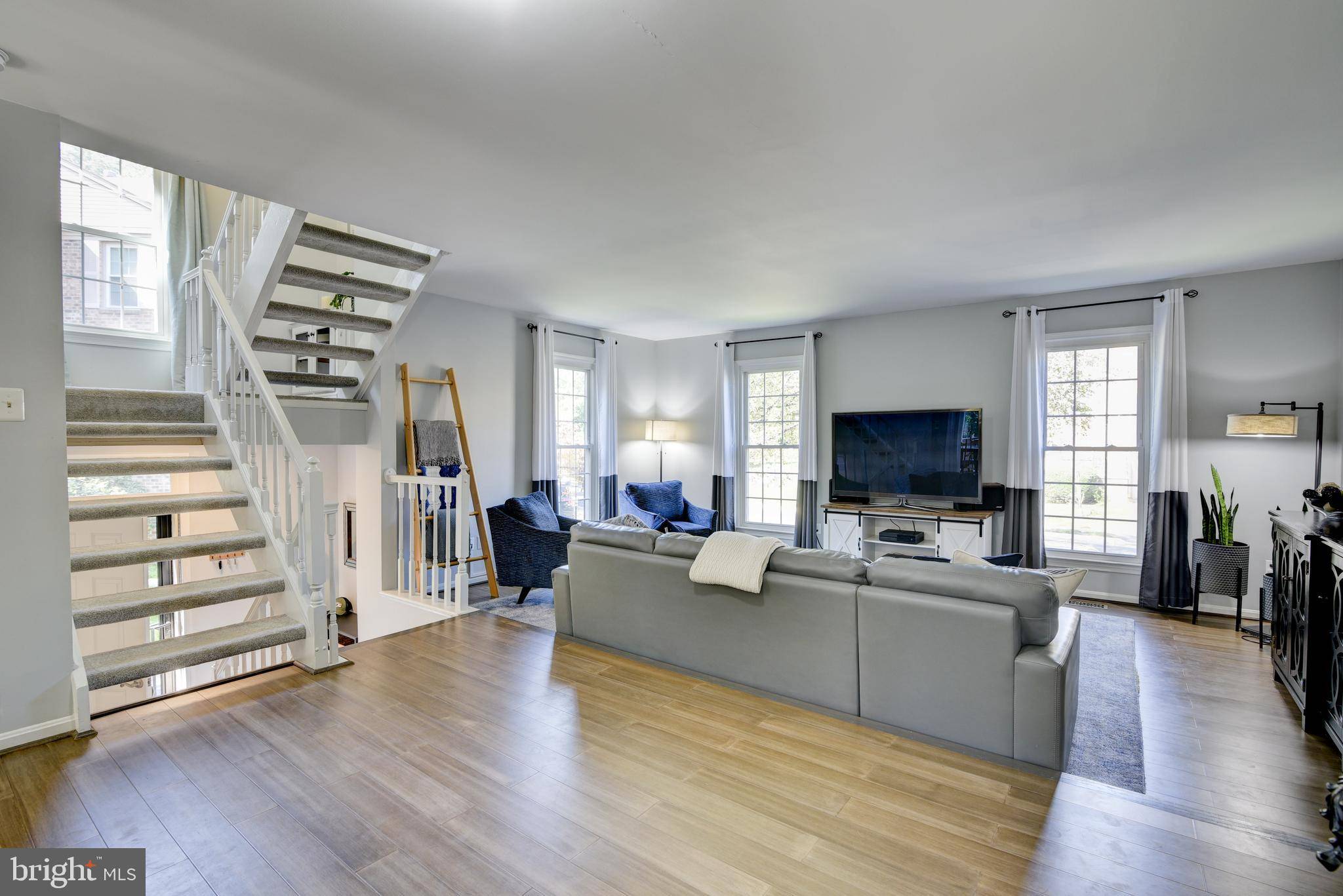 Fairfax, VA 22033,4263 FOX LAKE DR