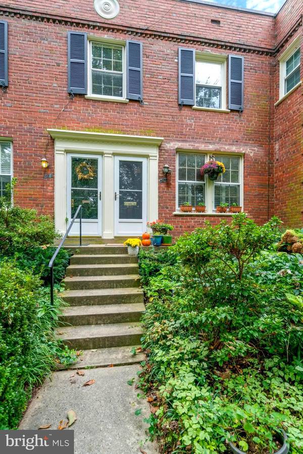 1501 S EDGEWOOD ST #567, Arlington, VA 22204