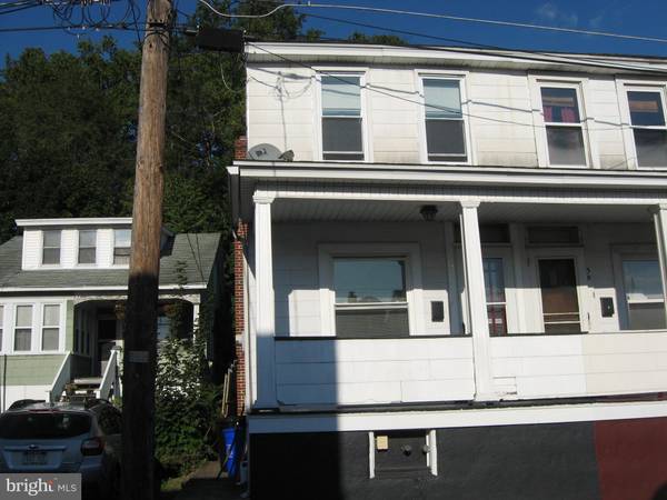 7 N PRICE ST, Saint Clair, PA 17970