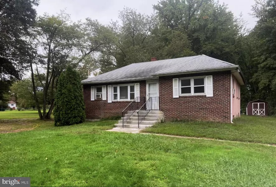 327 HIGHLAND AVE, Penns Grove, NJ 08069