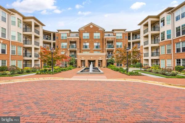 2907 SAINTSBURY PLZ #303, Fairfax, VA 22031