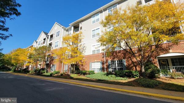 4860 EISENHOWER AVE #175, Alexandria, VA 22304