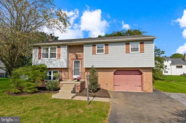 Lancaster, PA 17601,1389 EDEN RD